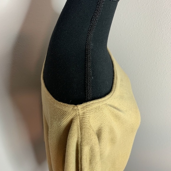 PrettyLittleThing Cropped Beige Knit Sweater - Picture 5 of 7